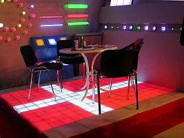 demo_exhibition_gal