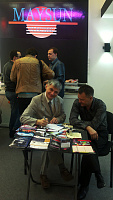 demo_exhibition_gal